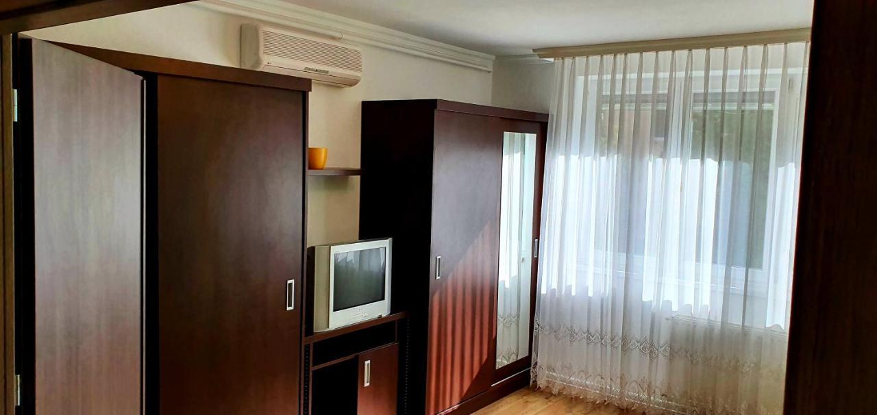 Bazsi Apartman Siófok Esterno foto